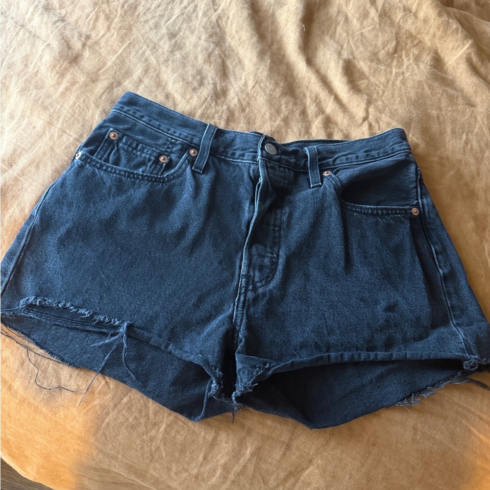 Women's Black Levi 501 High-Rise Jean Shorts
